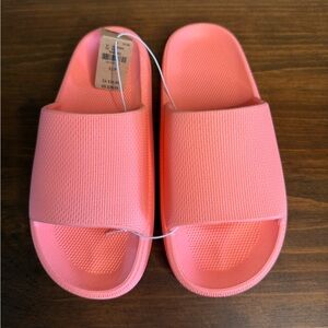 PINK Victoria's Secret Eco-Friendly Tag